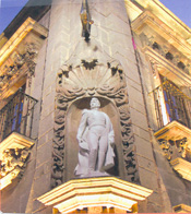 Statue